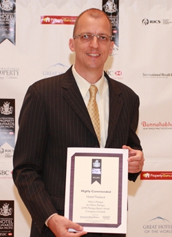 Harald Feurstein, general manager, Hilton Pattaya accepts the prestigious award.